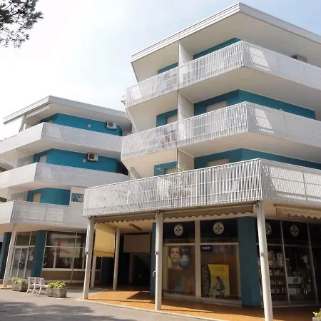 Апартаменти In 38317 *